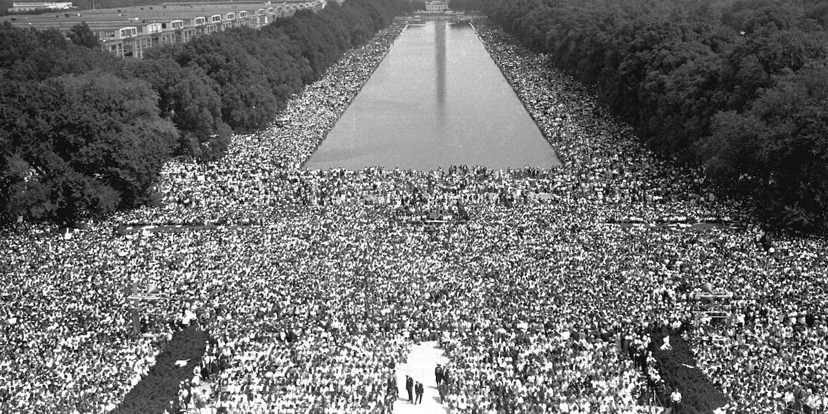March on Washington, August 28, 1963 — 250,000 people gathered at the Lincoln Memorial